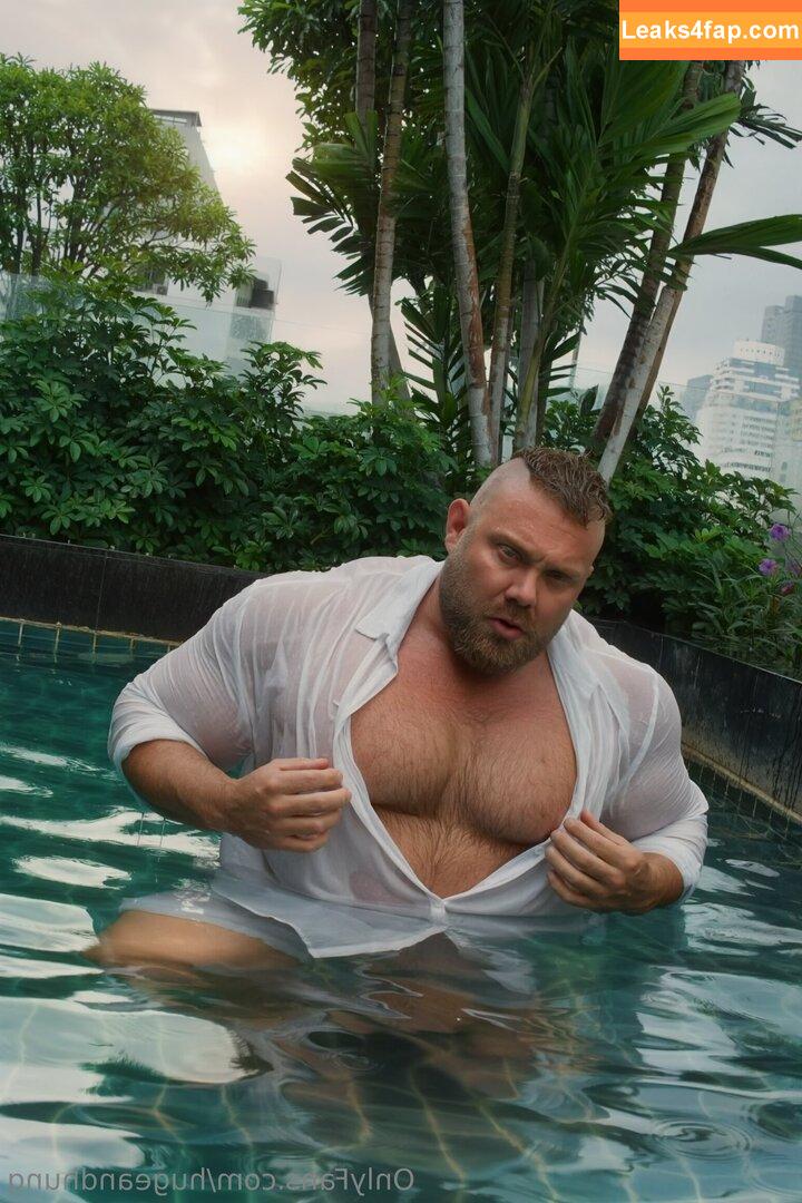 hugeandhung / huge.and.hung leaked photo photo #0239