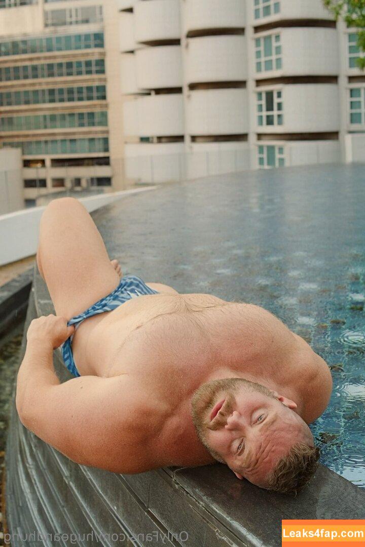 hugeandhung / huge.and.hung leaked photo photo #0250