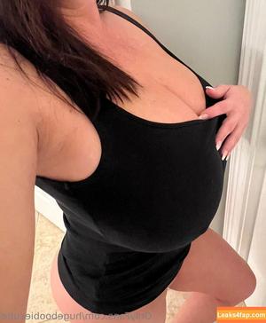 hugeboobiecutie photo #0024