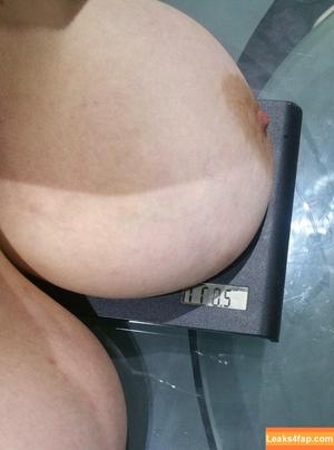 hugecupsgirl photo #0046