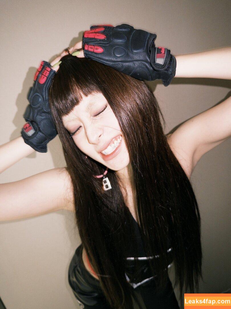 Huh Yunjin 허윤진 / LESSERAFIM / jenaissante leaked photo photo #0186