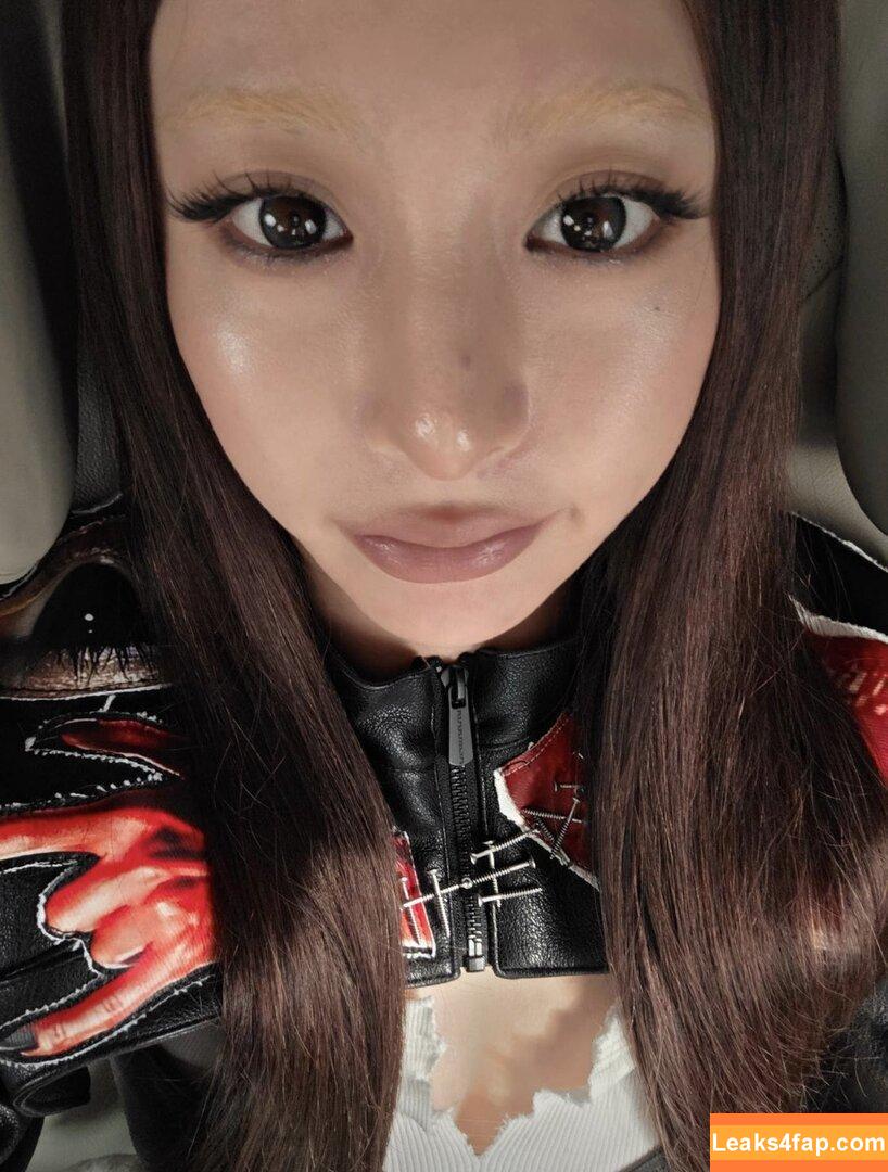 Huh Yunjin 허윤진 / LESSERAFIM / jenaissante leaked photo photo #0191