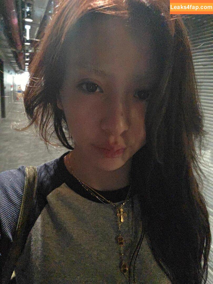 Huh Yunjin 허윤진 / LESSERAFIM / jenaissante leaked photo photo #0196