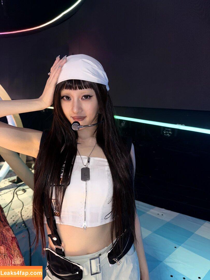 Huh Yunjin 허윤진 / LESSERAFIM / jenaissante слитое фото фото #0201