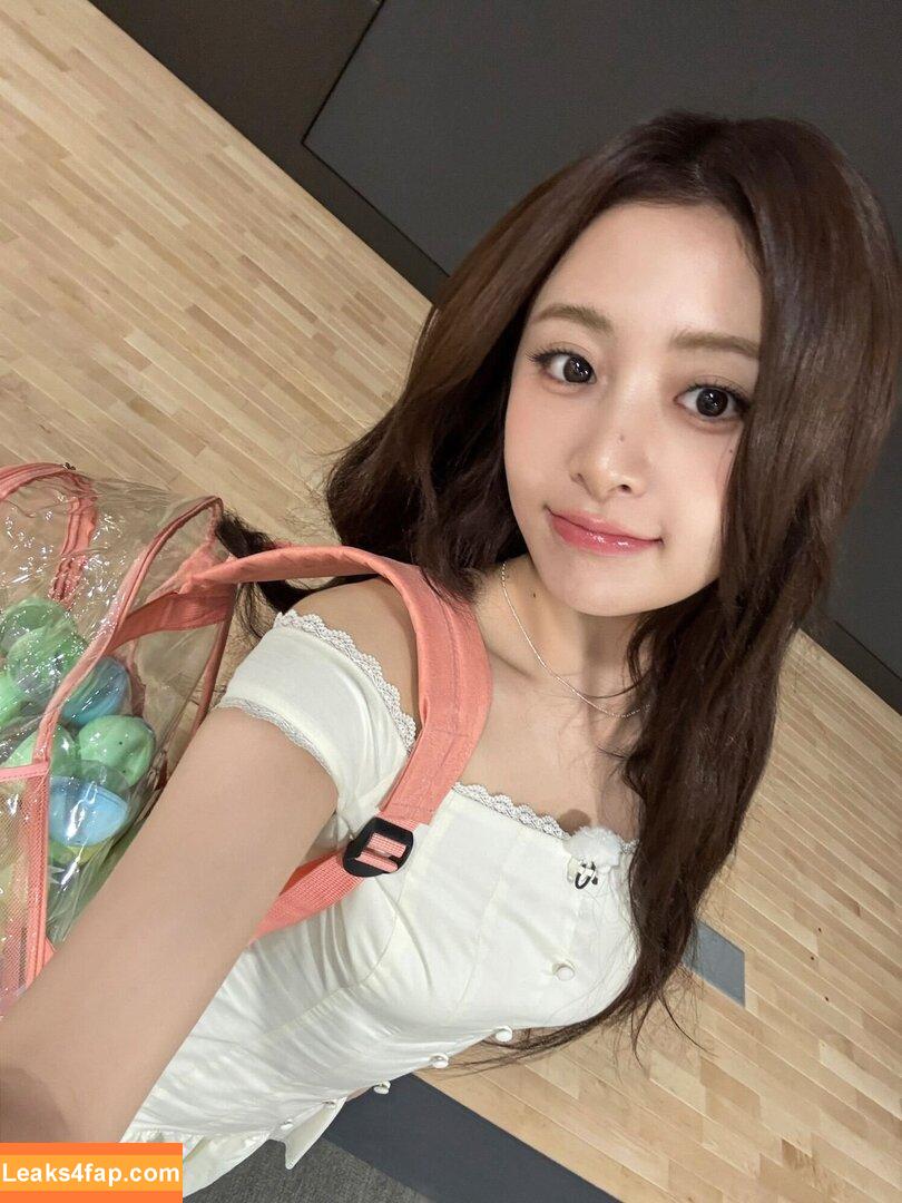 Huh Yunjin 허윤진 / LESSERAFIM / jenaissante leaked photo photo #0211