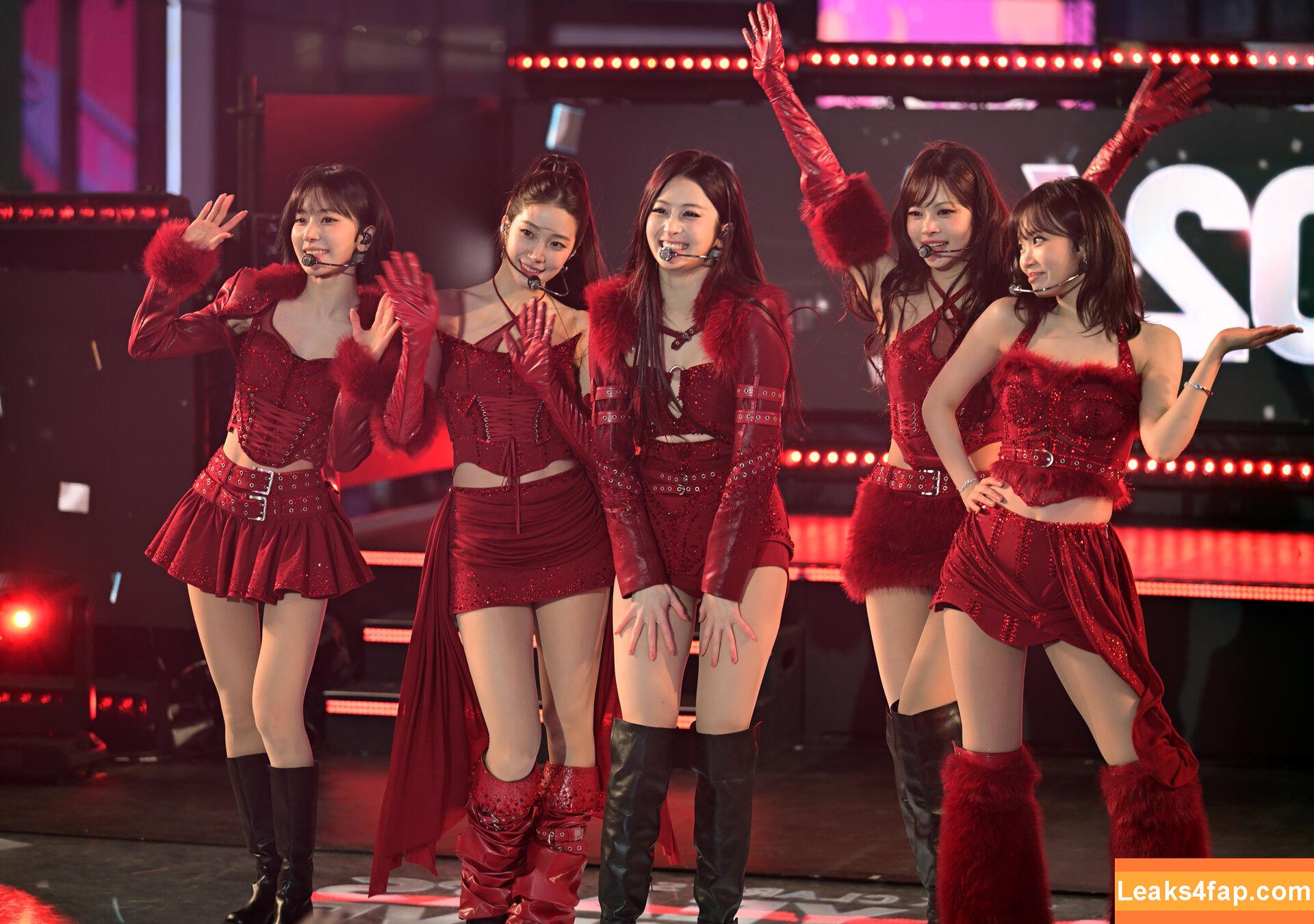 Huh Yunjin 허윤진 / LESSERAFIM / jenaissante leaked photo photo #0213