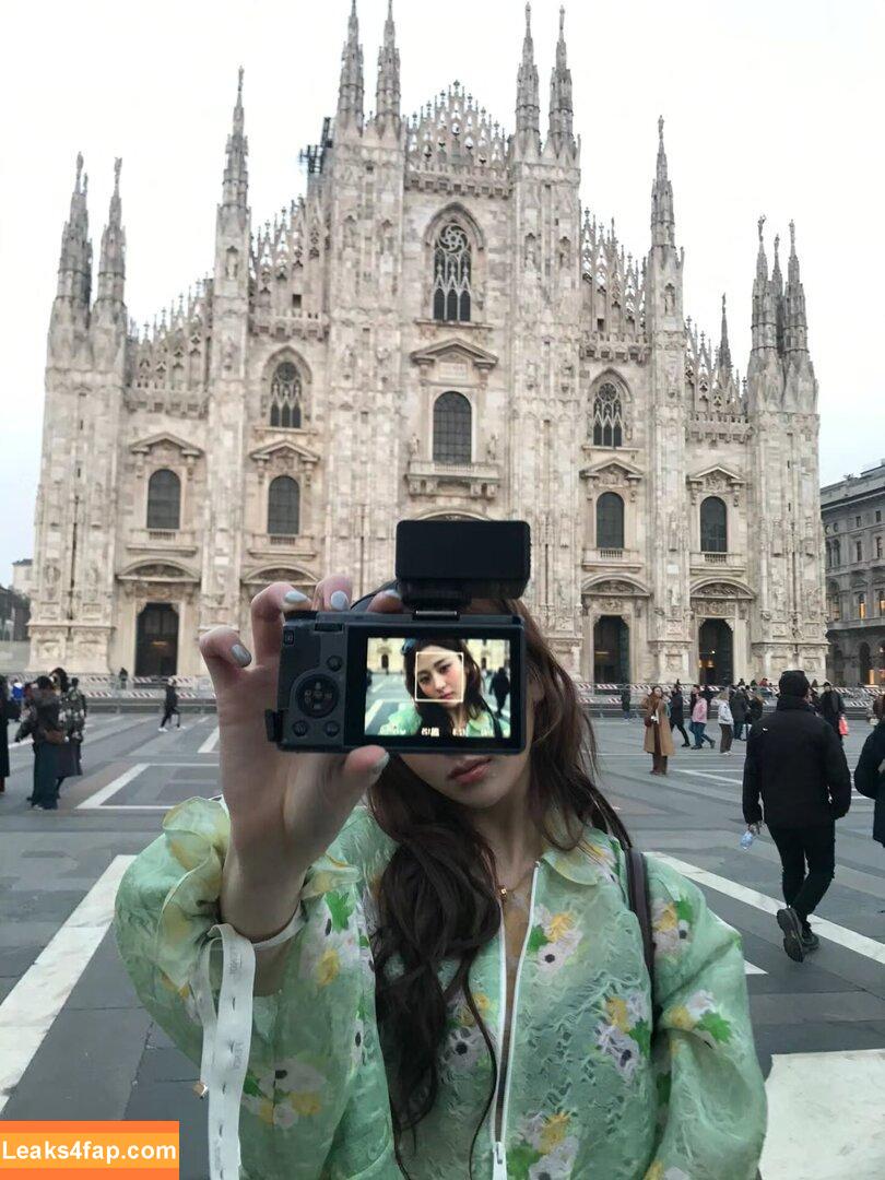 Huh Yunjin 허윤진 / LESSERAFIM / jenaissante leaked photo photo #0266