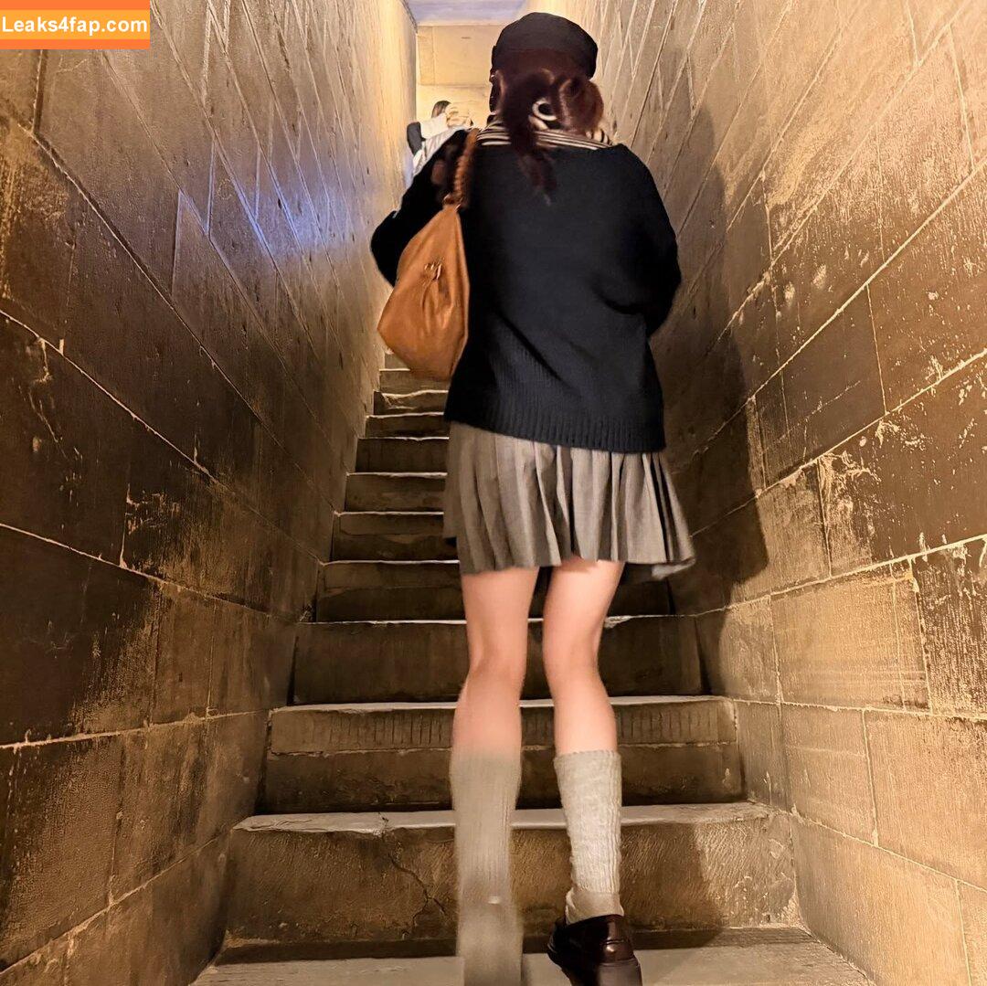 Huh Yunjin 허윤진 / LESSERAFIM / jenaissante leaked photo photo #0289