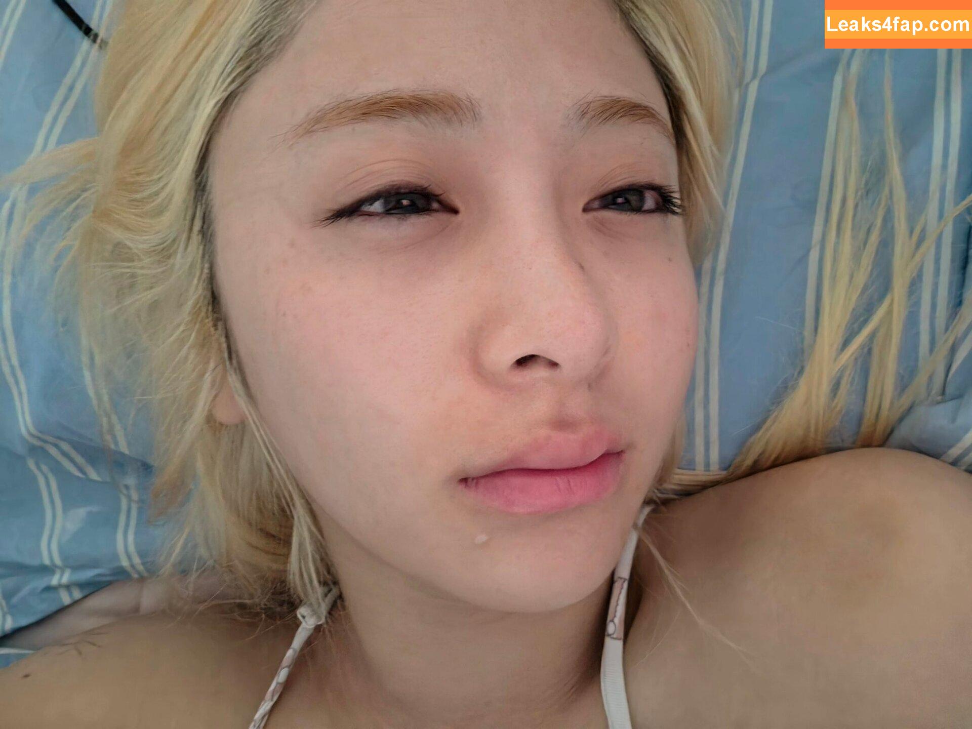 Huh Yunjin 허윤진 / LESSERAFIM / jenaissante leaked photo photo #0320
