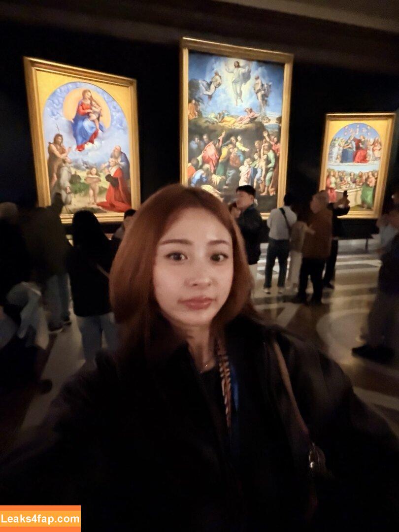 Huh Yunjin 허윤진 / LESSERAFIM / jenaissante leaked photo photo #0322