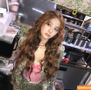 Huh Yunjin 허윤진 photo #0142