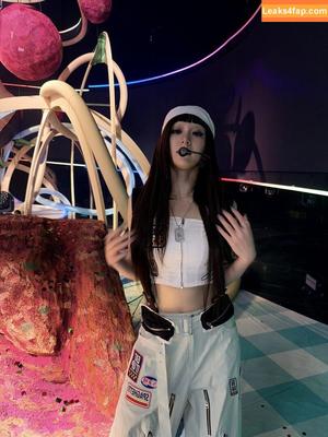 Huh Yunjin 허윤진 photo #0202