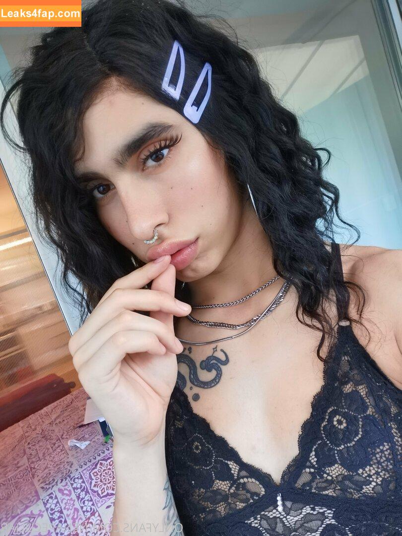 hungbratz /  leaked photo photo #0024