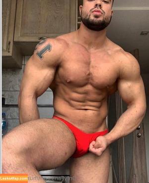 hunkstripper photo #0068