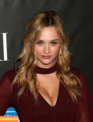 Hunter King photo #0023