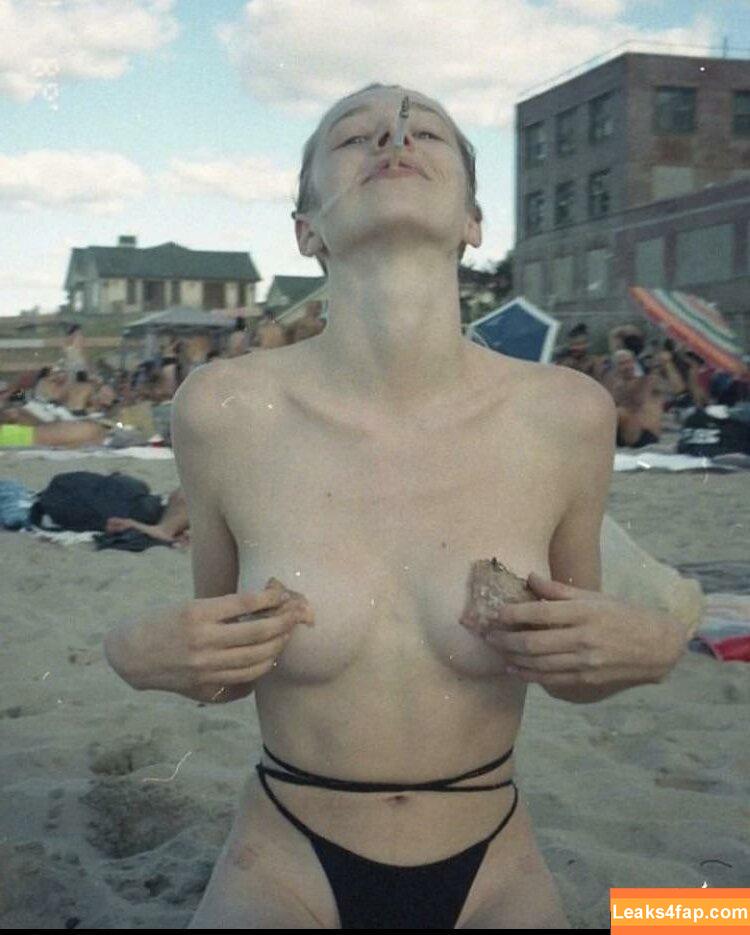 Hunter Schafer / hunterschafer leaked photo photo #0047