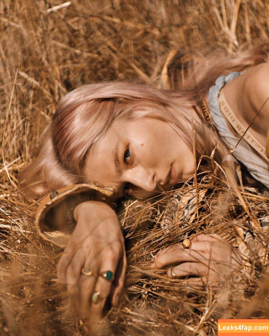 Hunter Schafer / hunterschafer leaked photo photo #0050