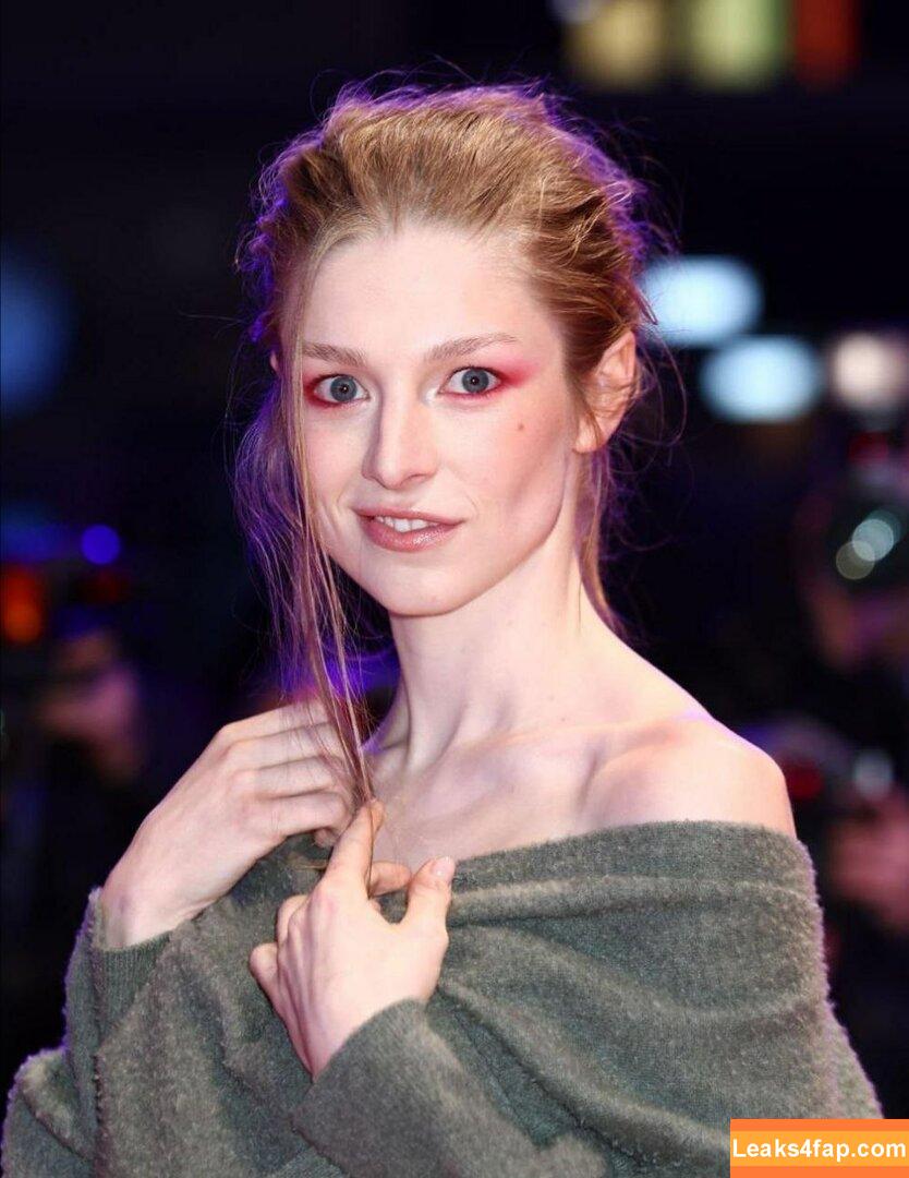 Hunter Schafer / hunterschafer leaked photo photo #0137