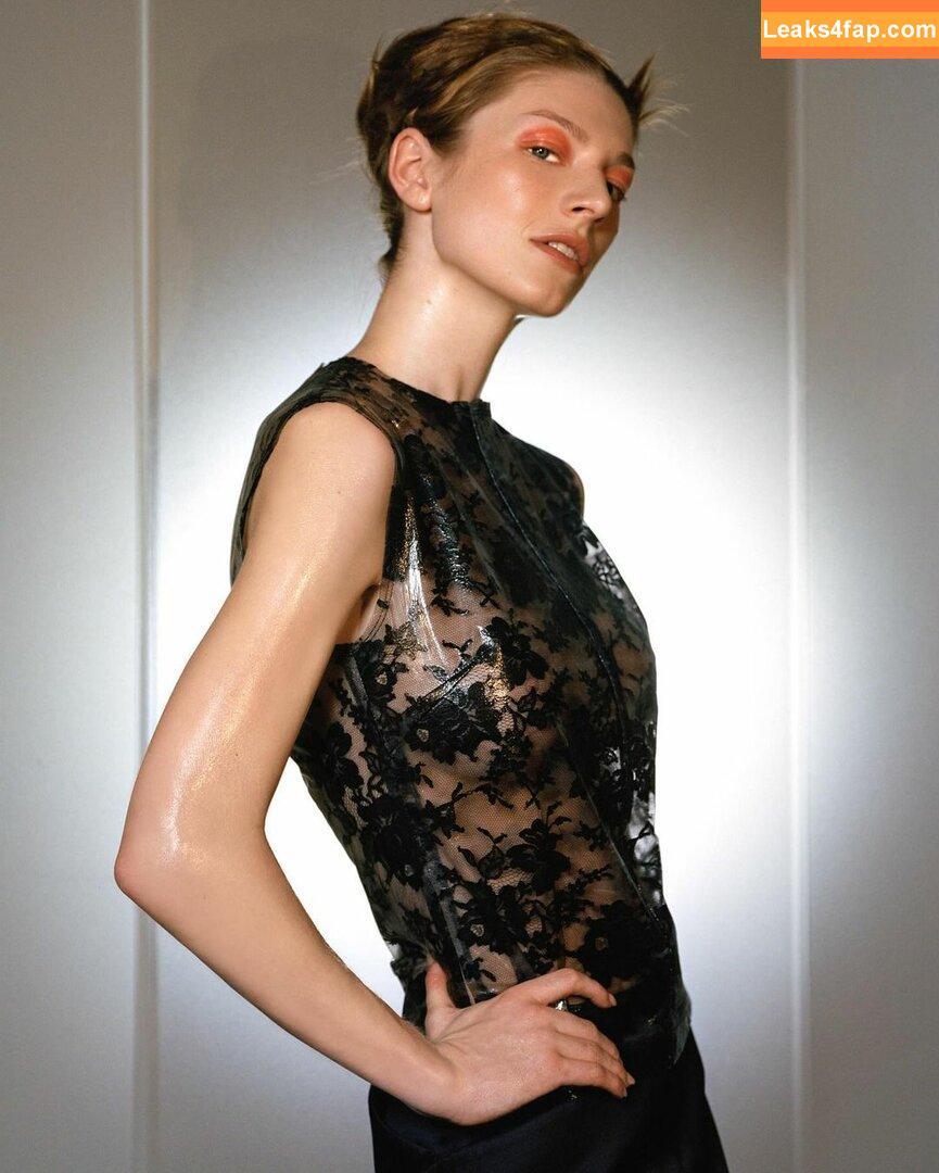 Hunter Schafer / hunterschafer leaked photo photo #0174