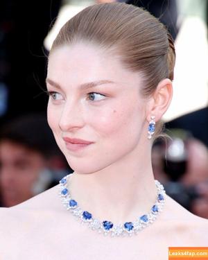 Hunter Schafer photo #0211