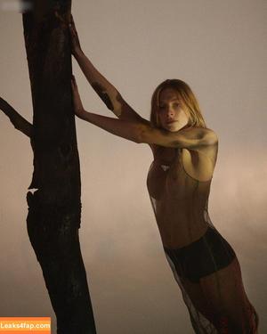 Hunter Schafer photo #0356