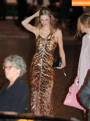 Hunter Schafer photo #0685