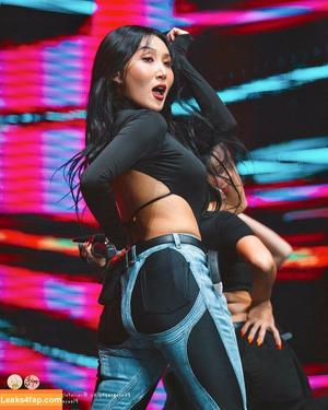 Hwasa photo #0027