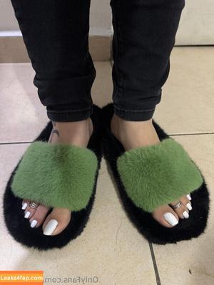 hylian.feet photo #0004