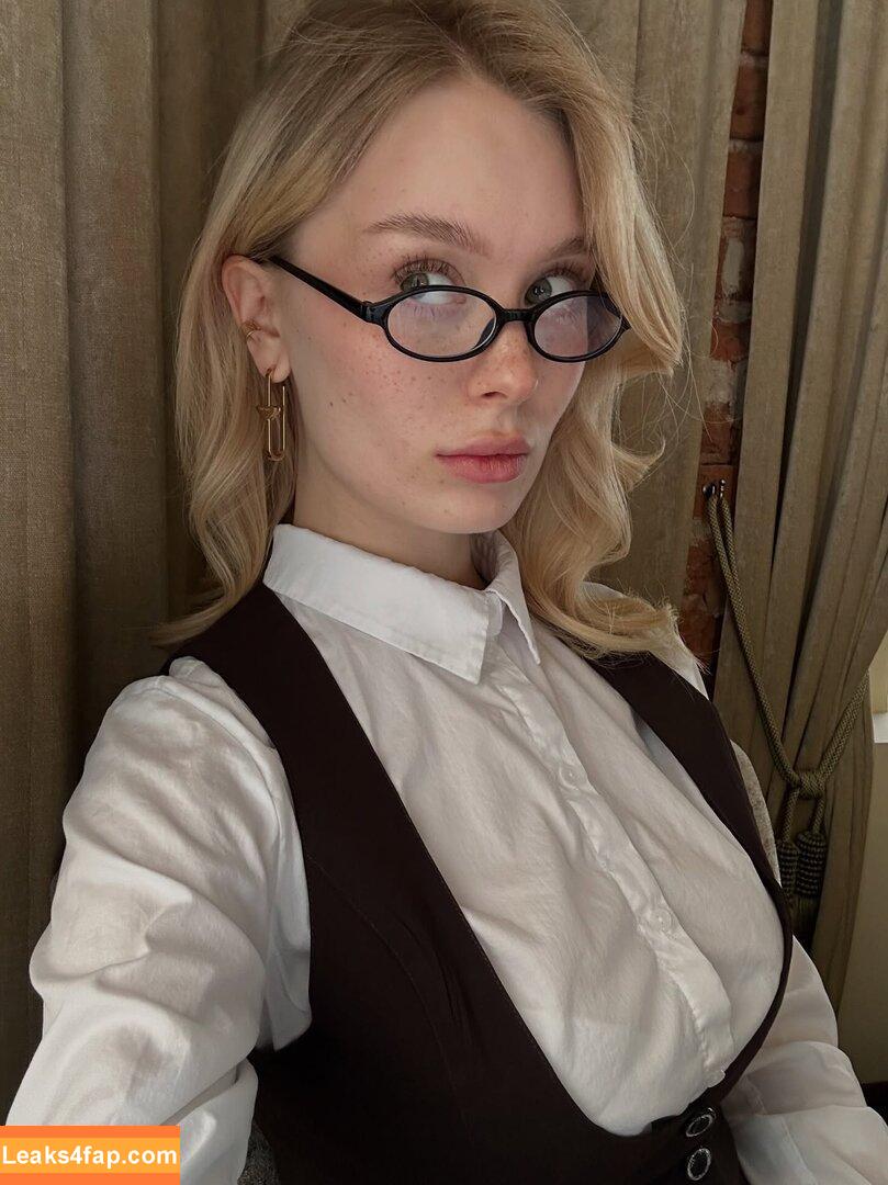 i_am_doshik / Dasha Doshik / doshikgasai leaked photo photo #0184