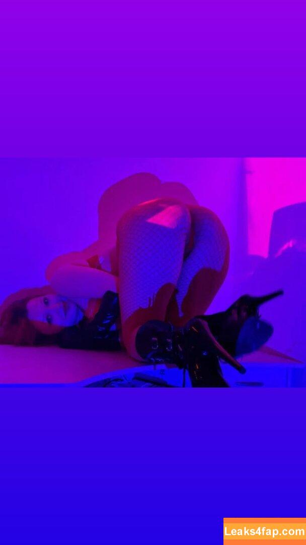 i.dina_hui /  leaked photo photo #0001