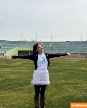 I’m Nayeon photo #0019