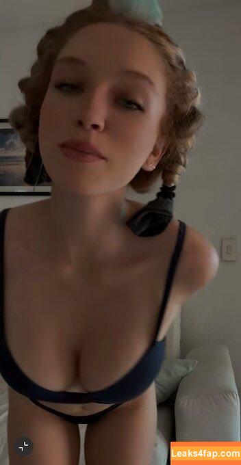 iamcarlavoicu / onlyfans leaked photo photo #0008