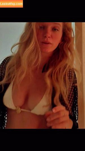 iamcarlavoicu photo #0021