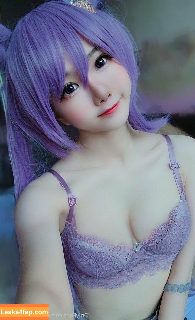 iamdorasnowfree / iamdorasnow leaked photo photo #0005