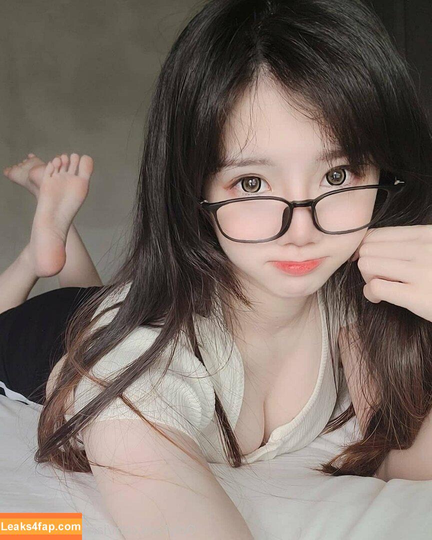 iamdorasnowfree / iamdorasnow leaked photo photo #0165