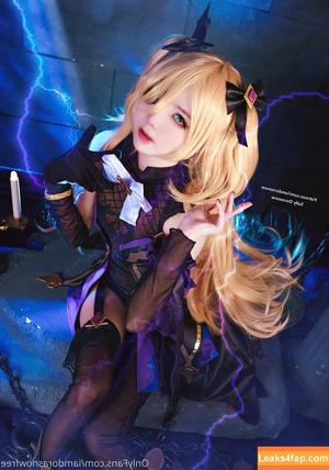 iamdorasnowfree photo #0001