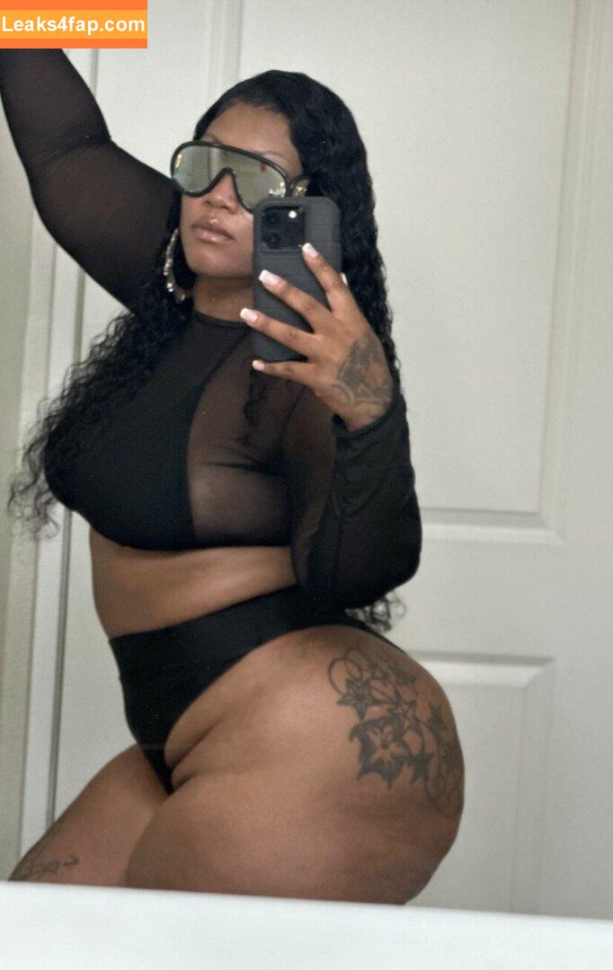 iameboney35 / eboneythebody leaked photo photo #0009