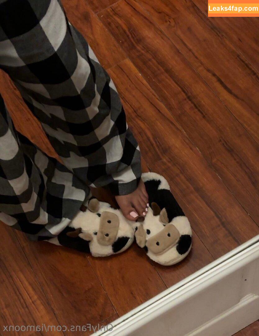 iamoonx / iamoonx._ leaked photo photo #0005