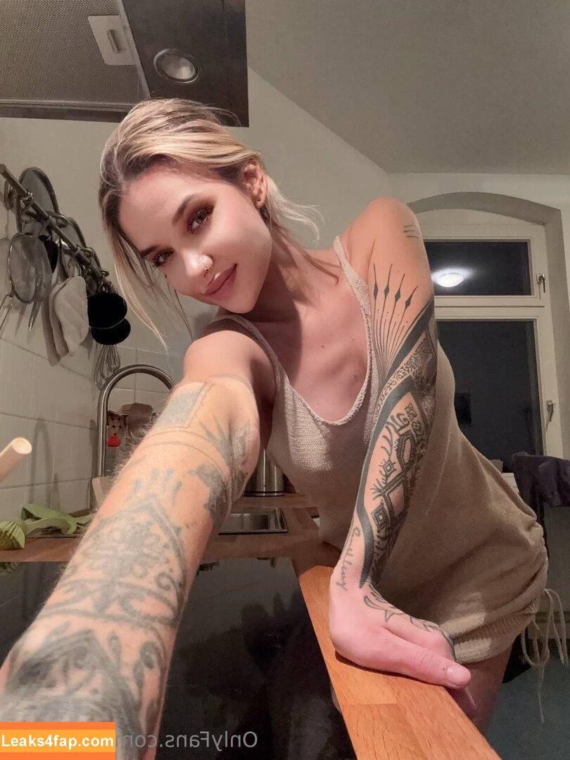 iamspiderbby /  leaked photo photo #0008