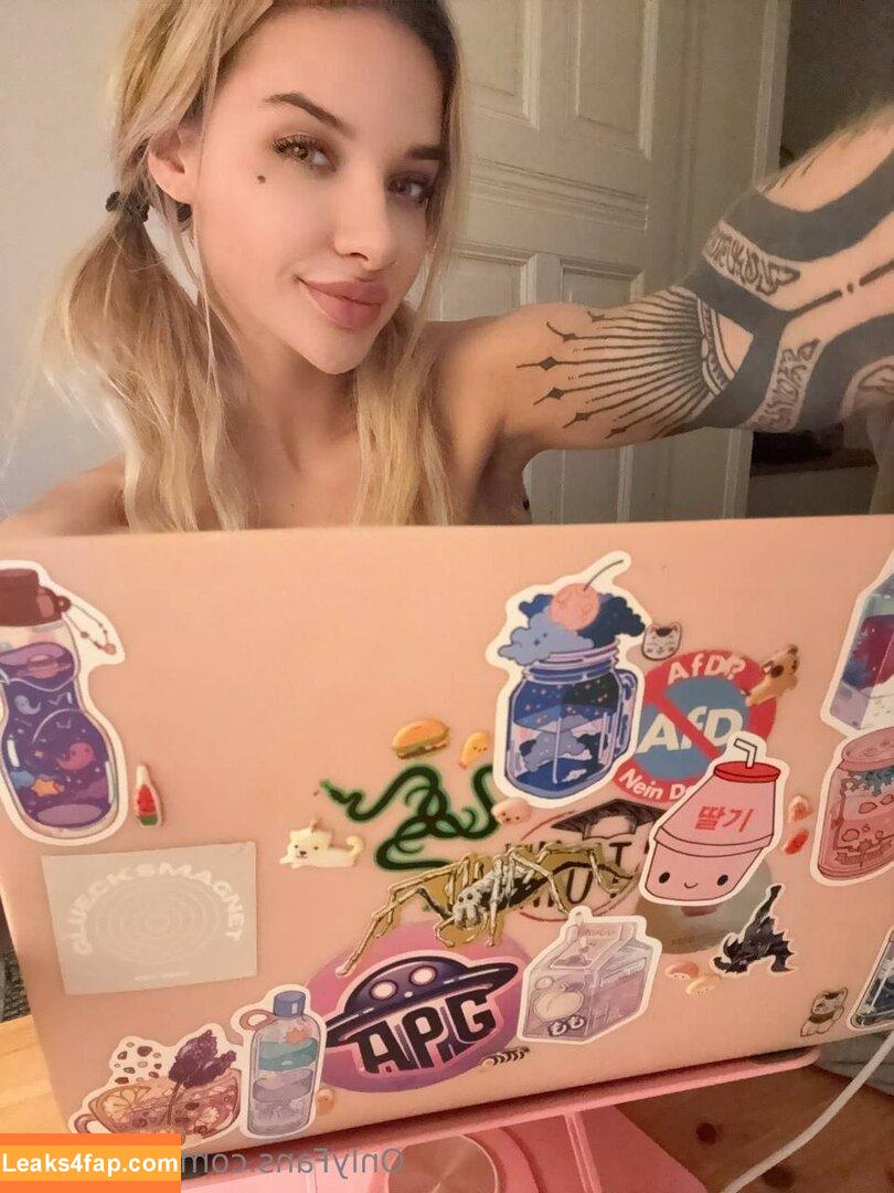 iamspiderbby /  leaked photo photo #0013