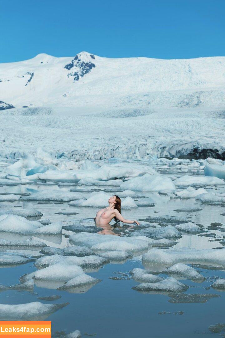 Icelandic Selkie / icelandicselkie / realmofhel.free leaked photo photo #0028