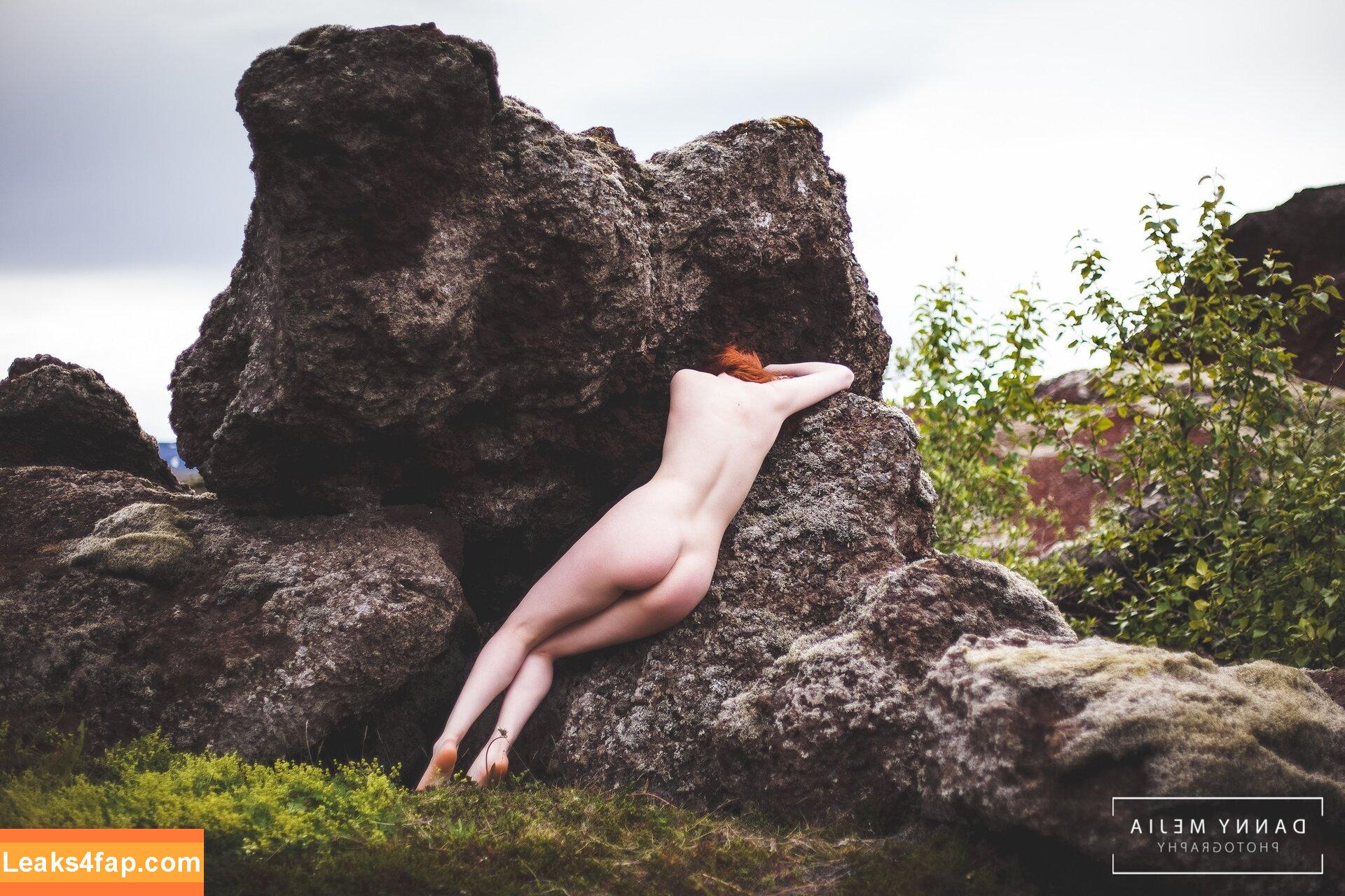 Icelandic Selkie / icelandicselkie / realmofhel.free leaked photo photo #0104