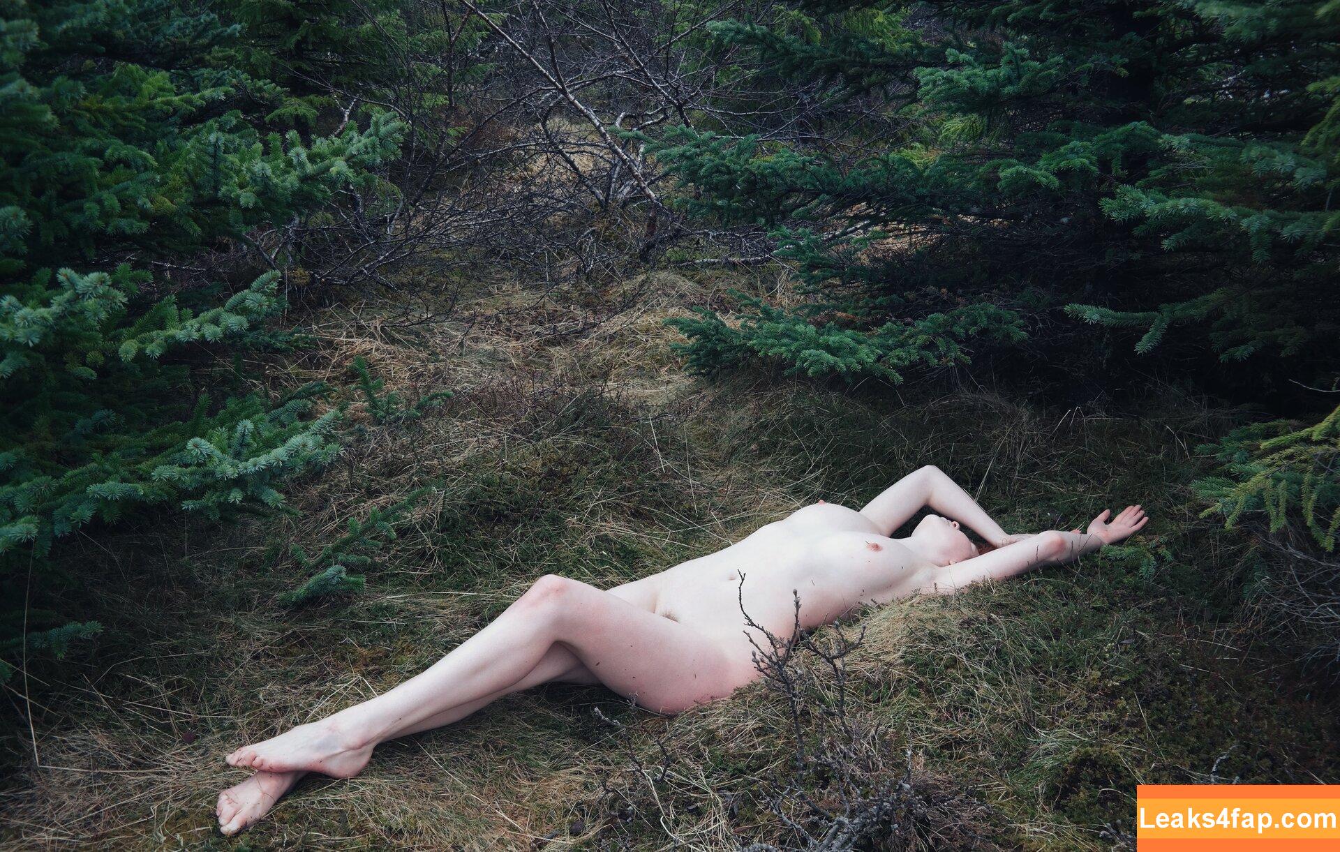 Icelandic Selkie / icelandicselkie / realmofhel.free leaked photo photo #0126