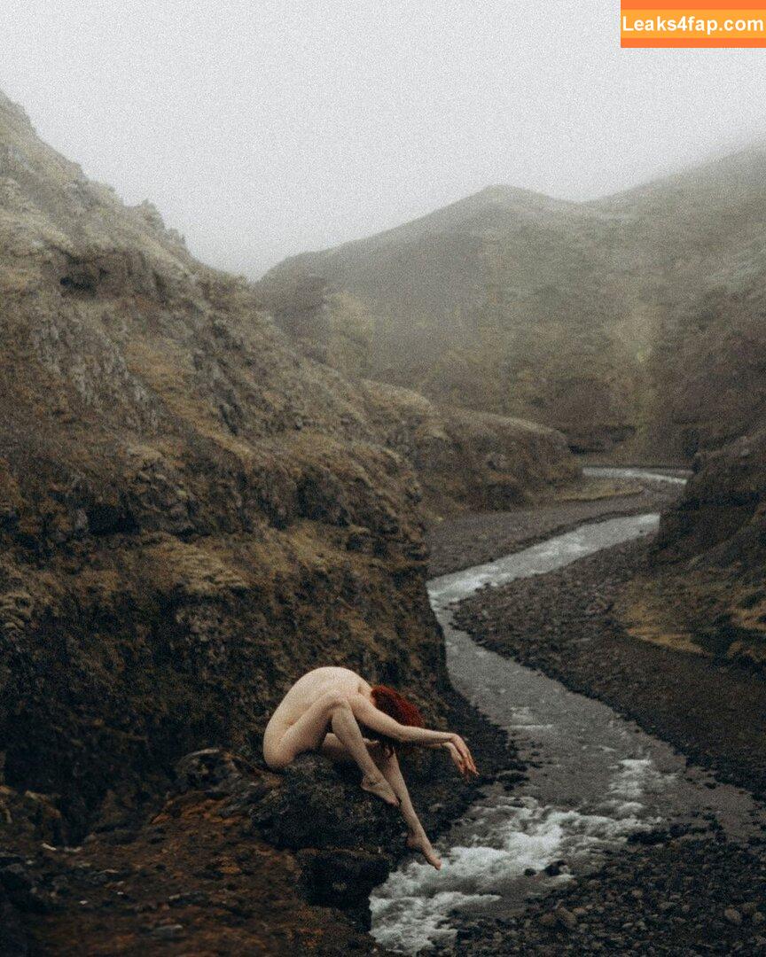 Icelandic Selkie / icelandicselkie / realmofhel.free leaked photo photo #0390