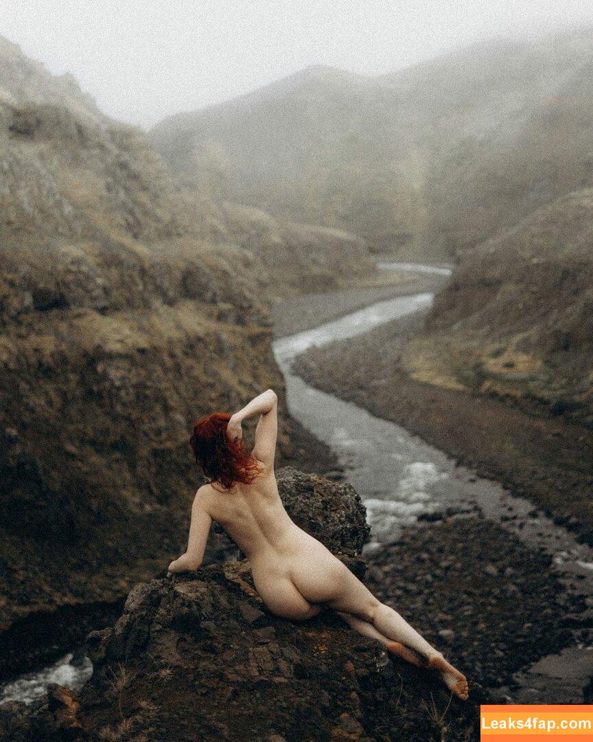 Icelandic Selkie / icelandicselkie / realmofhel.free leaked photo photo #0391