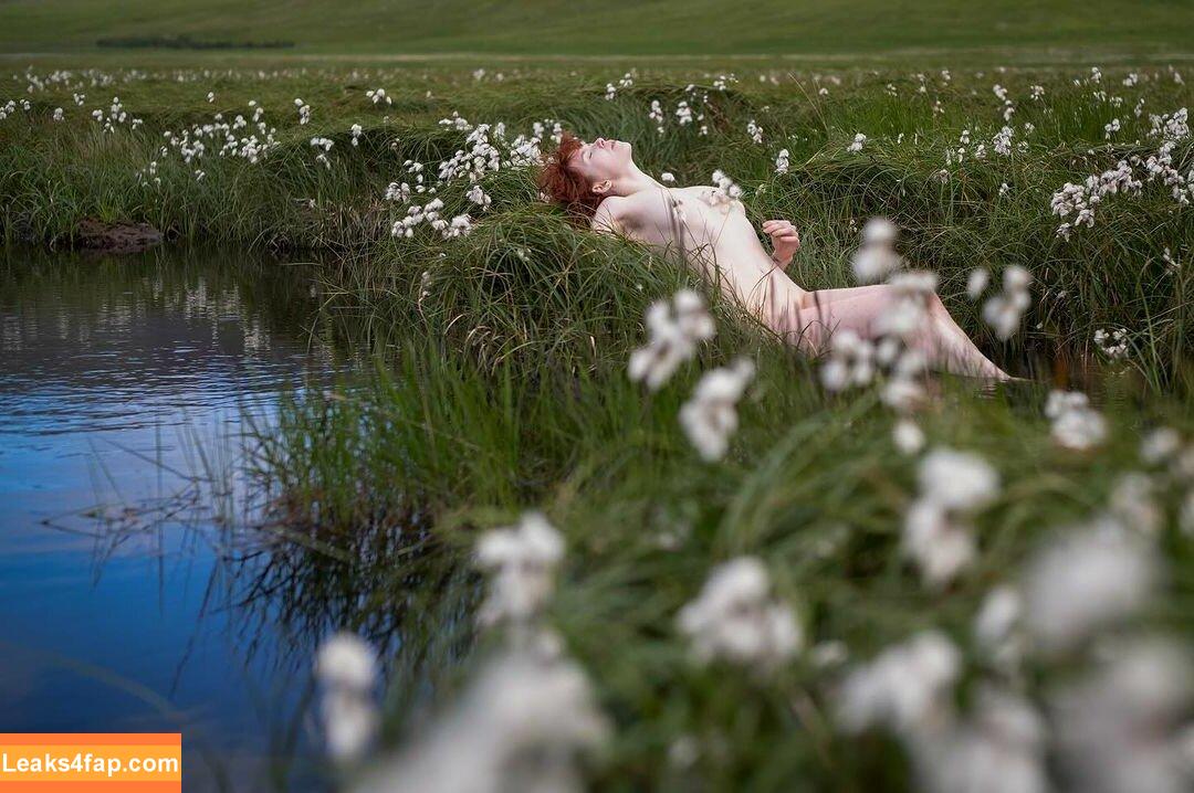 Icelandic Selkie / icelandicselkie / realmofhel.free leaked photo photo #0393