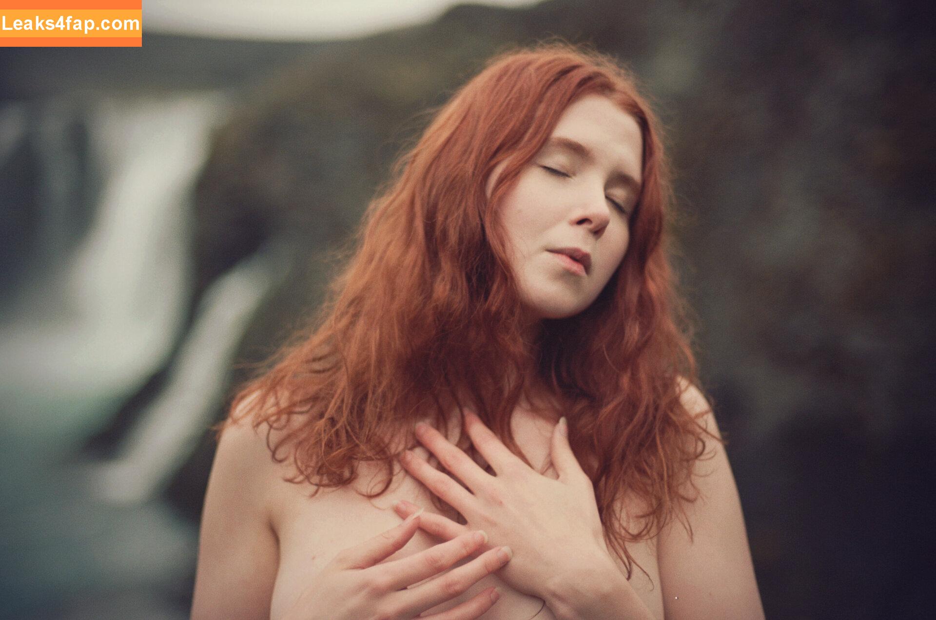 Icelandic Selkie / icelandicselkie / realmofhel.free leaked photo photo #0435