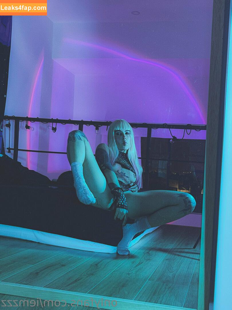 iemzzz / dj.sara.med leaked photo photo #0083