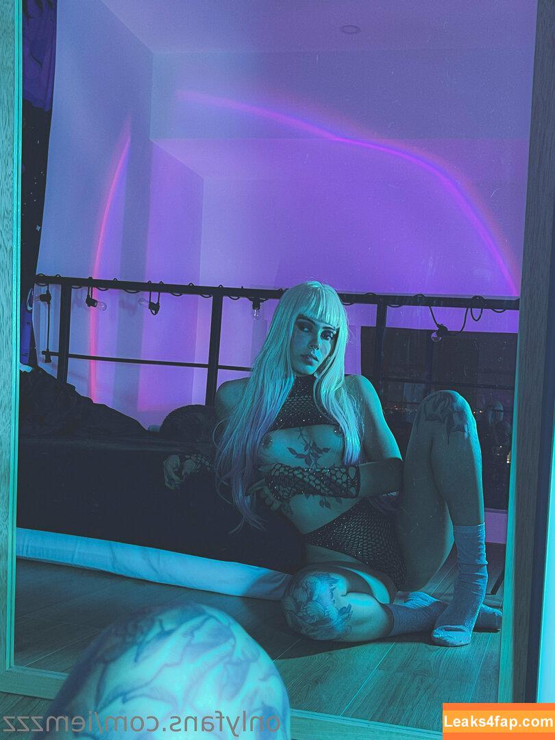 iemzzz / dj.sara.med leaked photo photo #0089