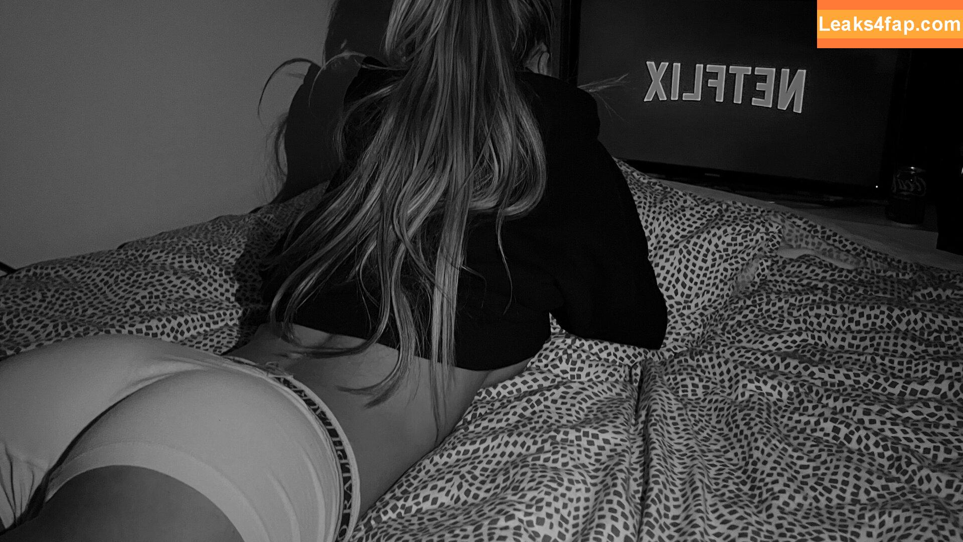 iidaamilda / https: leaked photo photo #0021